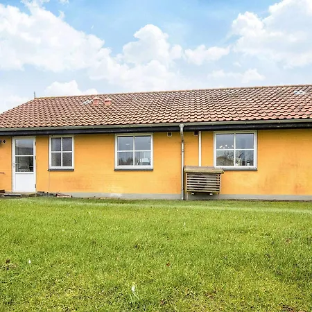 Semesterbostad 4 Person In *